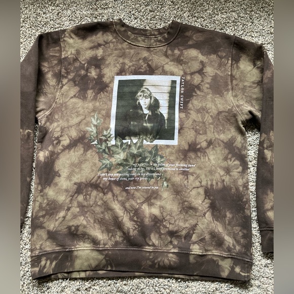 Taylor Swift Sweaters - Taylor Swift Evermore Your Ivy Grows Crewneck Sweatshirt